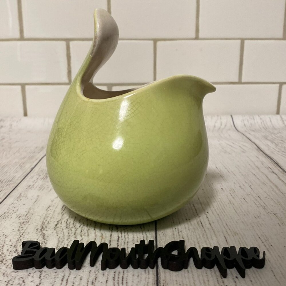 *Vintage Unmarked Lime Green White Mid Century Gravy Boat
